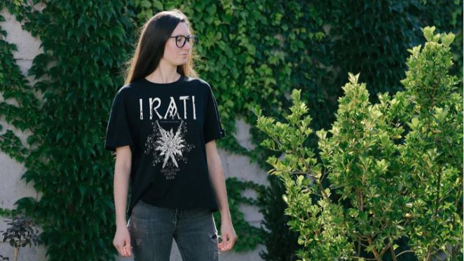Camiseta oficial y de edición limitada de la película IRATI Camiseta oficial y de edición limitada de la película IRATI