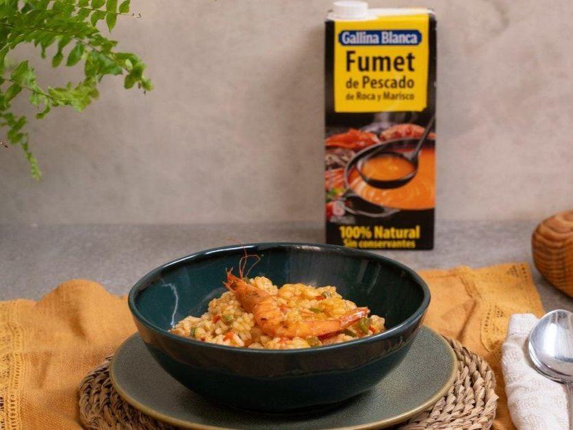 Arroz meloso con gambas, la receta sencilla para días especiales